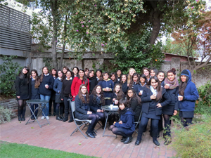Un grupo de alumnas del Liceo N°1 Javiera Carrera participó en la actividad.